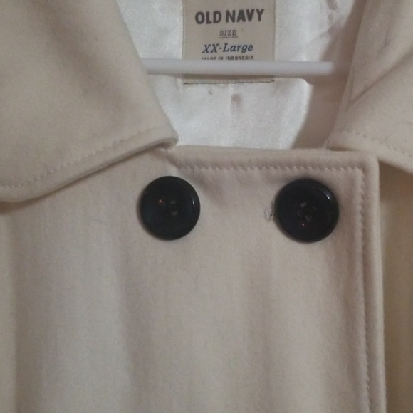 Coat - Picture 2 of 3